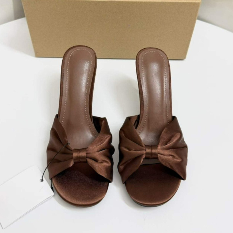 Satynowe klapki na obcasie z k – Slip Dress Satin recenzja i cena